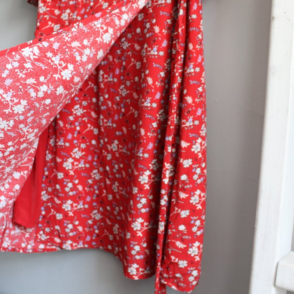Sanctuary Red Girl On Fire Floral Faux Wrap V-Neck Dress Size Large - Picture 6 of 8